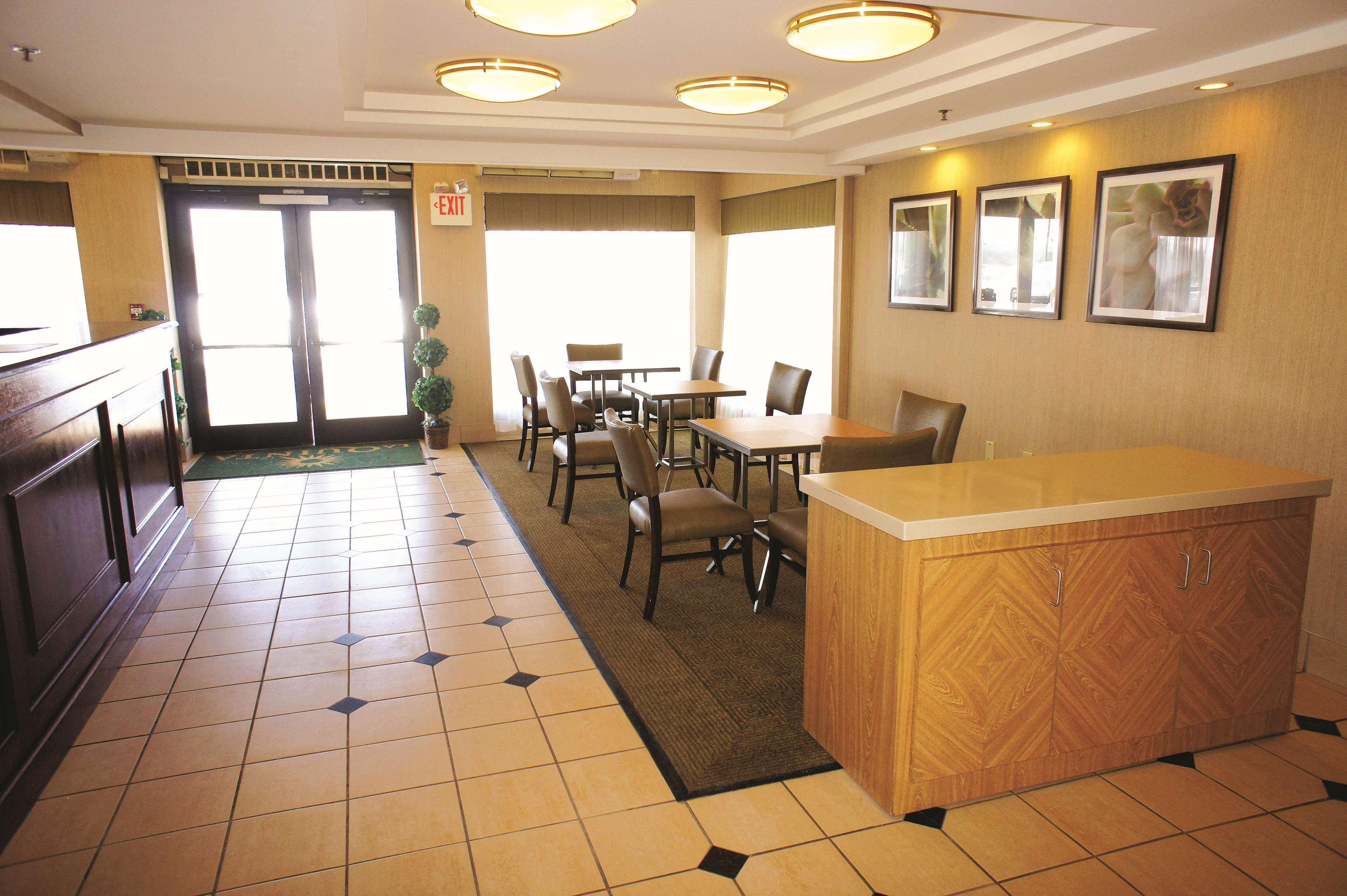 La Quinta By Wyndham Warwick Providence Airport Hotel Luaran gambar